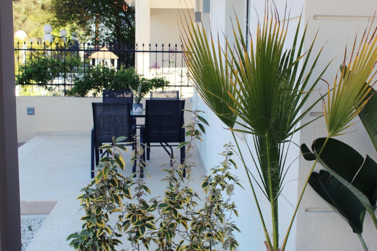 Appartamento Saan Luxury Living Nea Kallikrateia Esterno foto