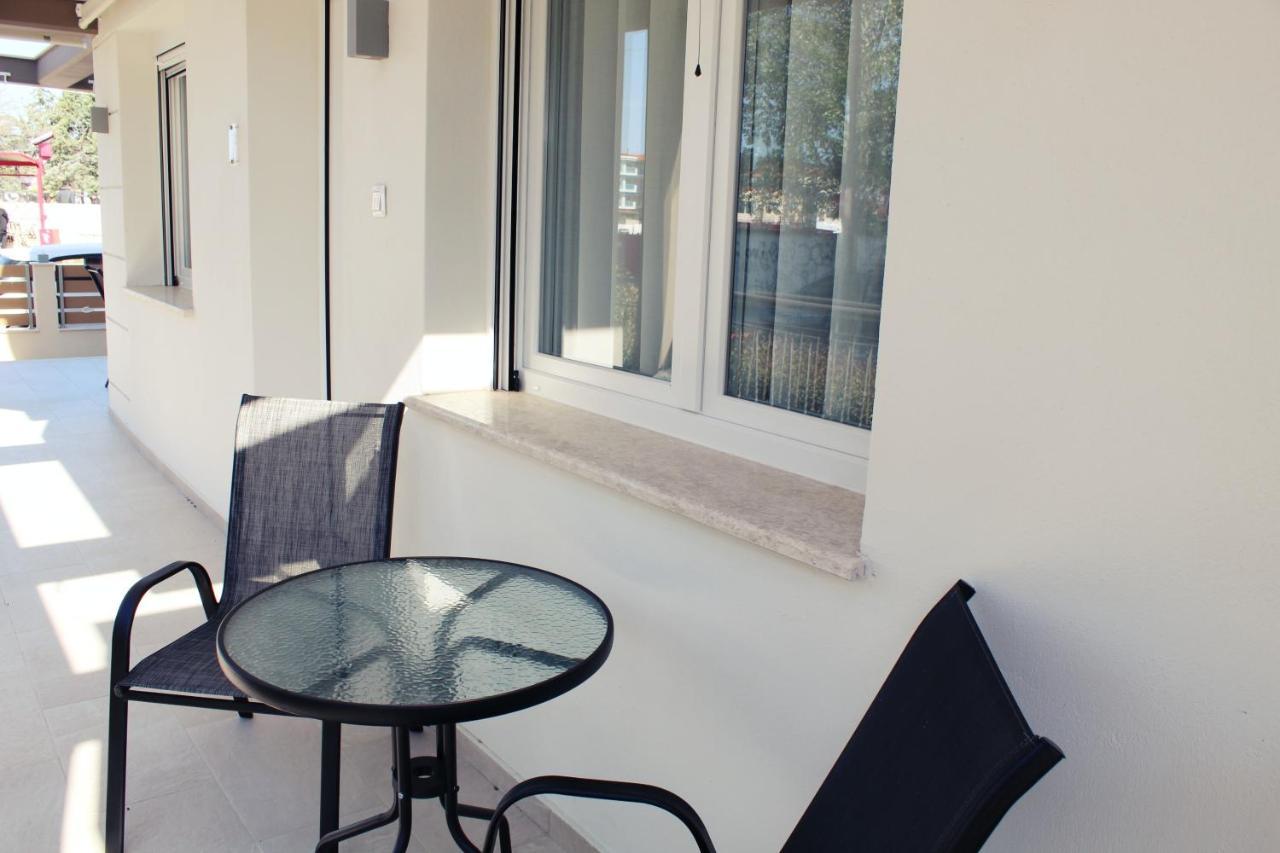 Appartamento Saan Luxury Living Nea Kallikrateia Esterno foto